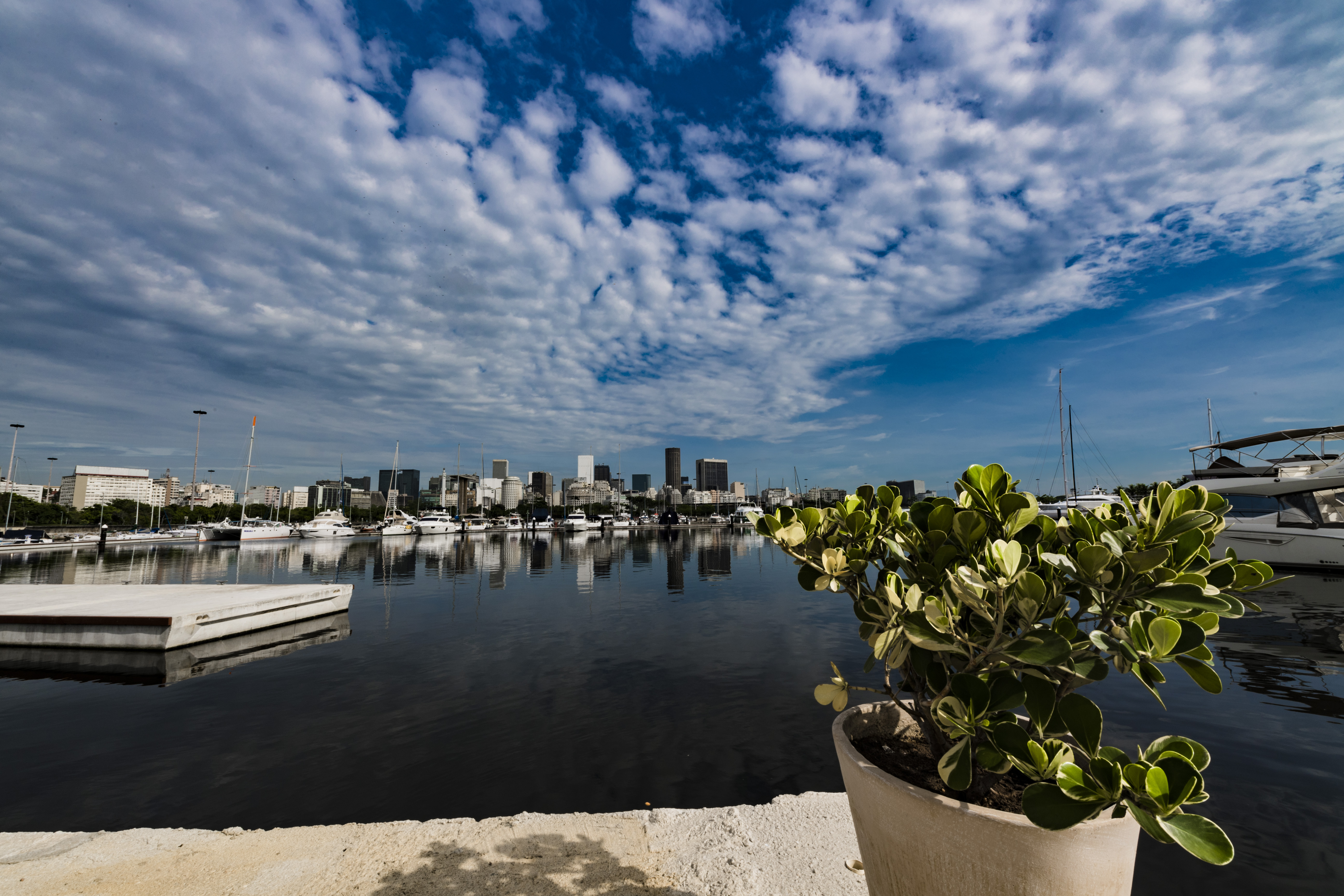 我眼中的世界最美海滨城市乘仿古帆船游荡瓜纳巴拉湾