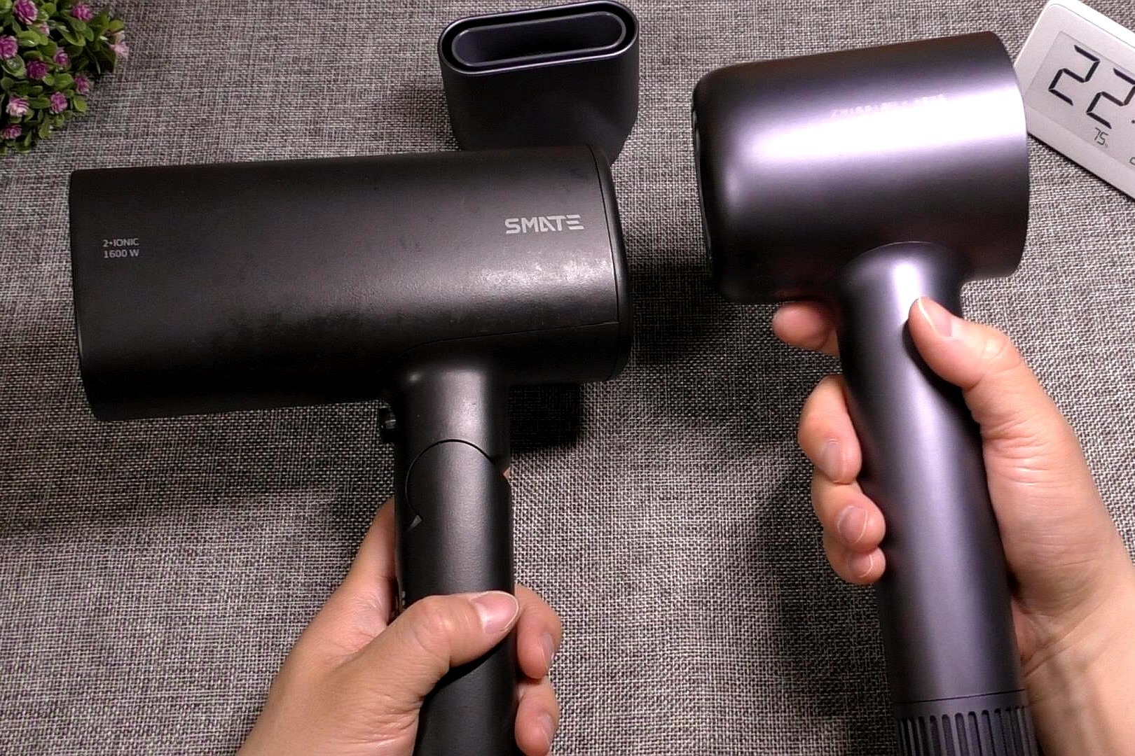 小米有品入手直白高速吹风机，造型像戴森，内置10万转每分钟马达