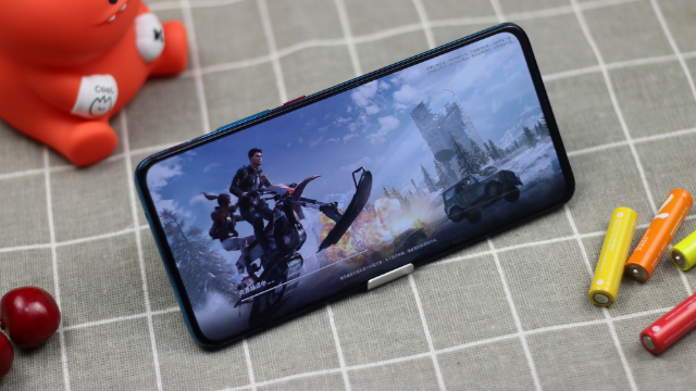 红米K30 Pro性能测试：跑分居然比小米10还高！