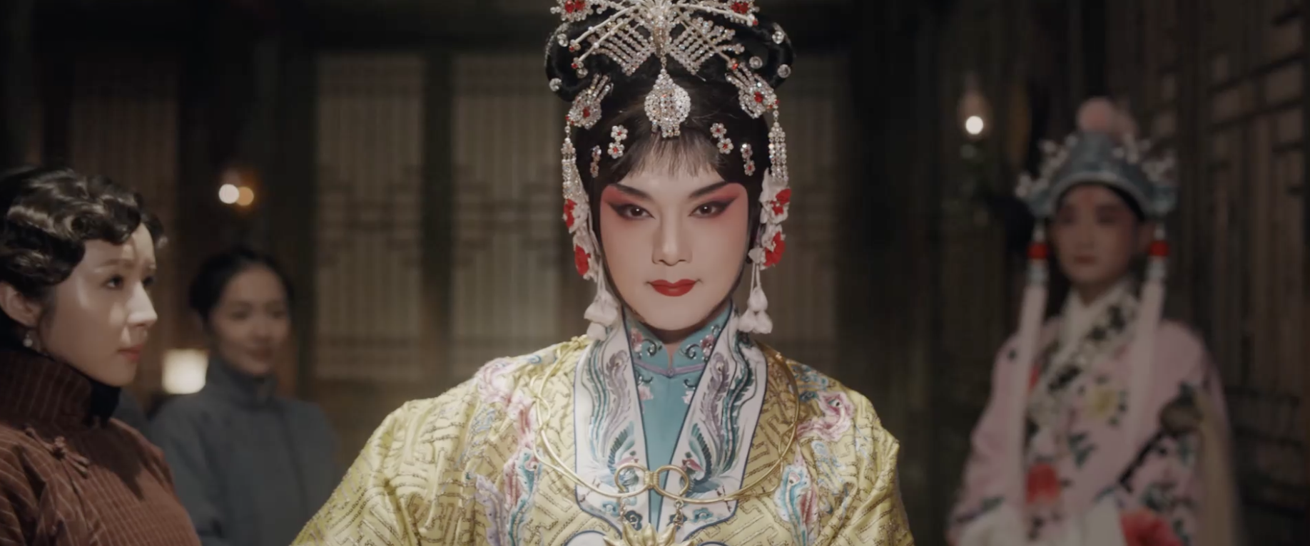 尹正鬓边不是海棠红演绎赵飞燕展现玄女步法轻盈灵动