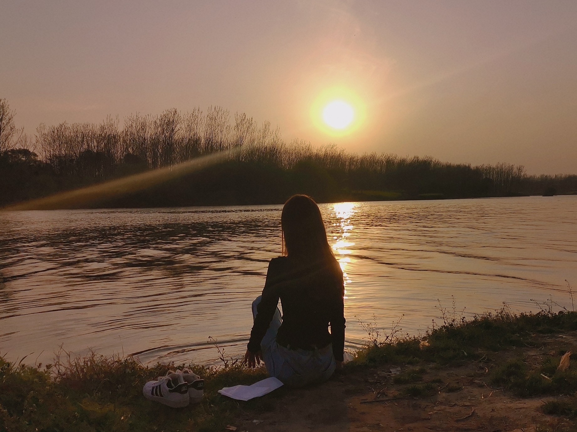 河南95后美女大学生清纯自拍照实在太美