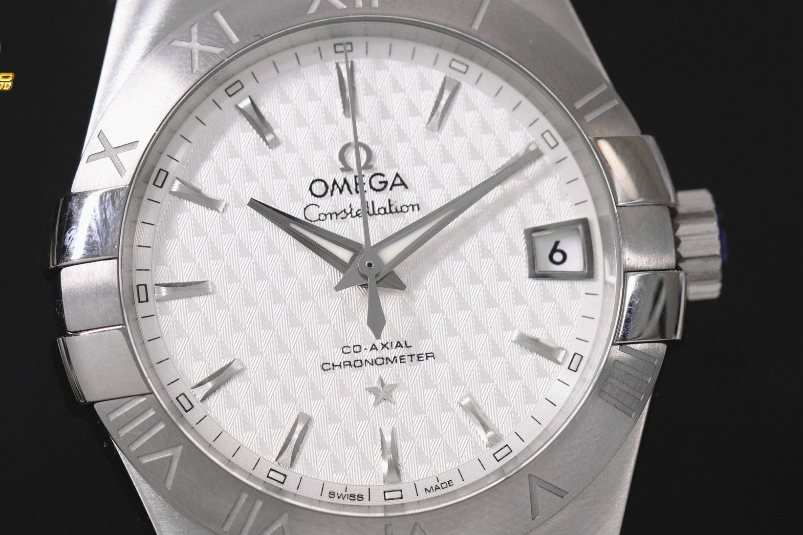 欧米茄星座讲解,自产8500机芯如何辨别?