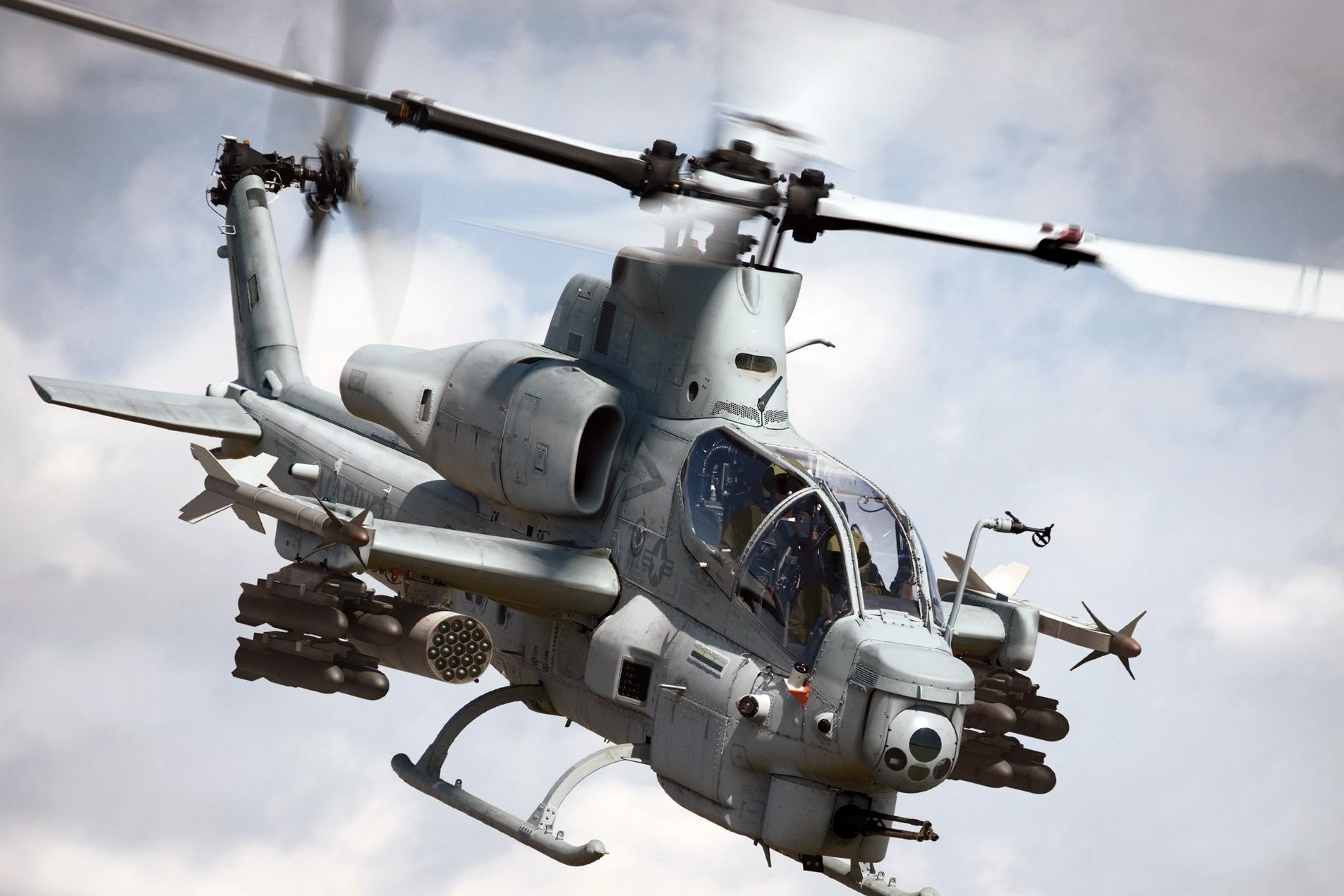 我武直10曝新式发动机尾喷管防护力赶超美军阿帕奇