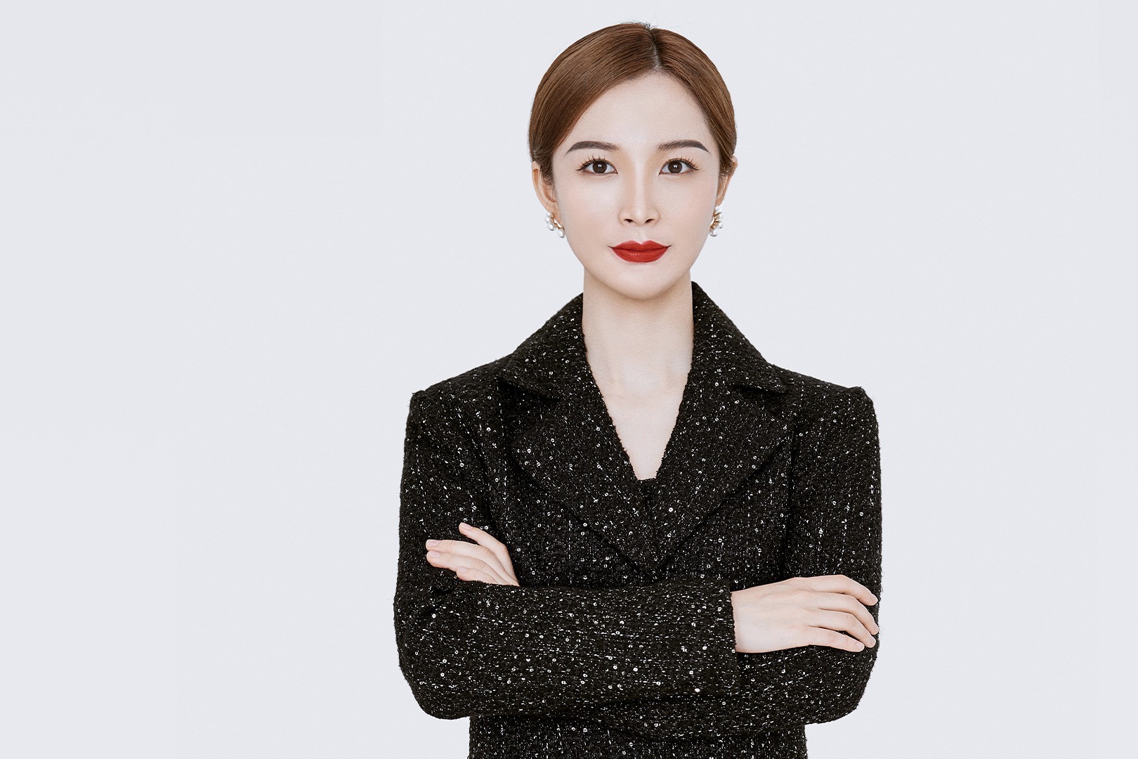 图灵资管王晓妍：靠才华的美女掌门人