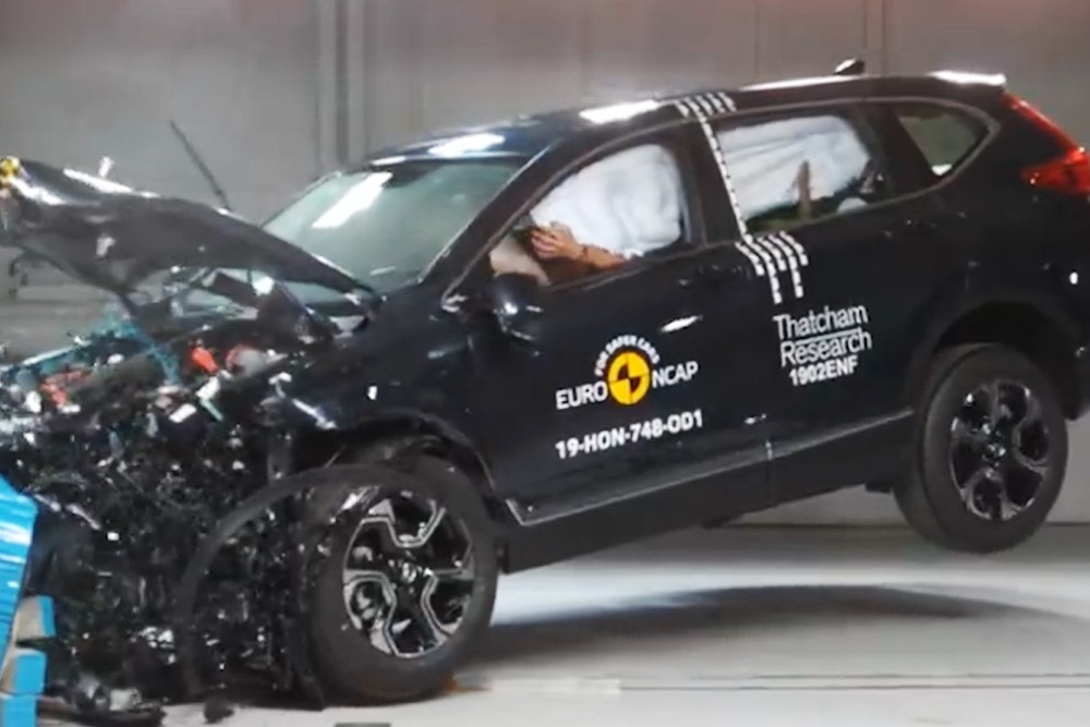 JEEP自由光和本田CR-V碰撞结果出炉，SUV如何选？