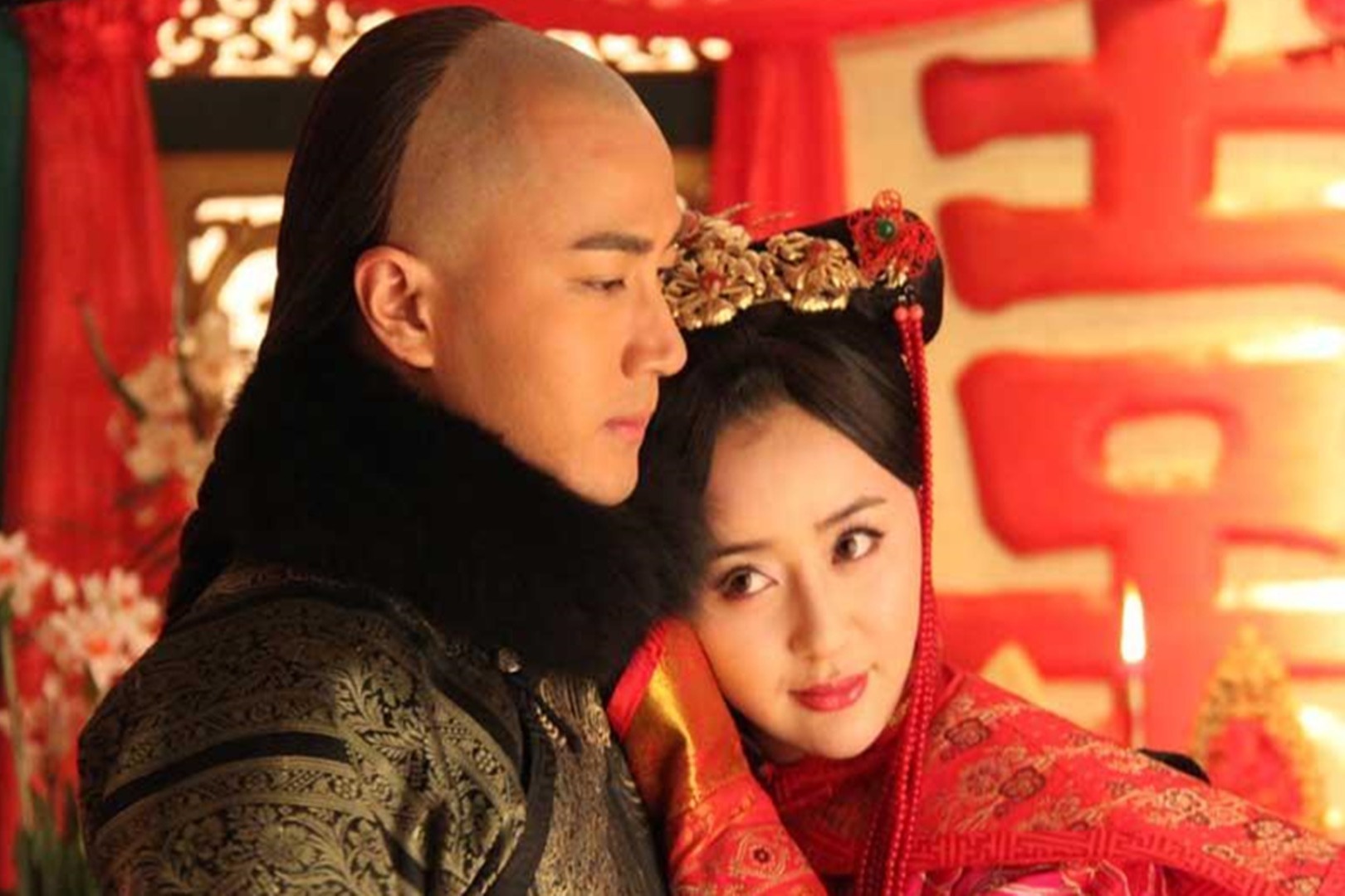 这位枭雄一心忙于朝政不近女色，但却为了国事，牺牲了自己的婚姻