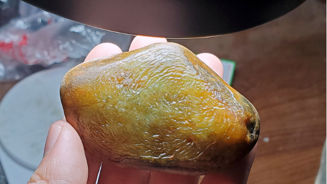 好料出會卡,翡翠原石講解和切石全過程!_鳳凰網視頻_鳳凰網