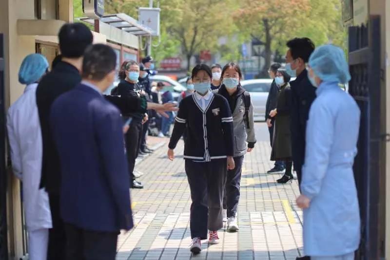 湖州吴兴实验中学__ 初三学生开学复课情况 