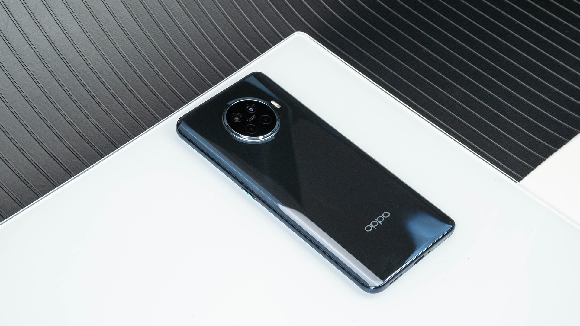 超级玩家 轻薄出击 oppo ace2图赏