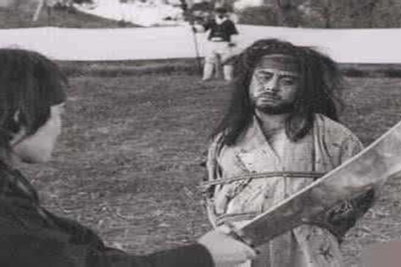 菜市场行刑：此小偷胆子太大，竟然偷到了紫禁城，赃物是宝中之宝