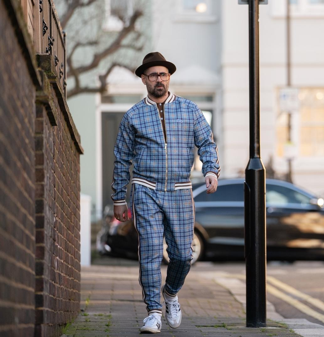 绅士们科林法瑞尔真的老了套装扮相让人不敢认