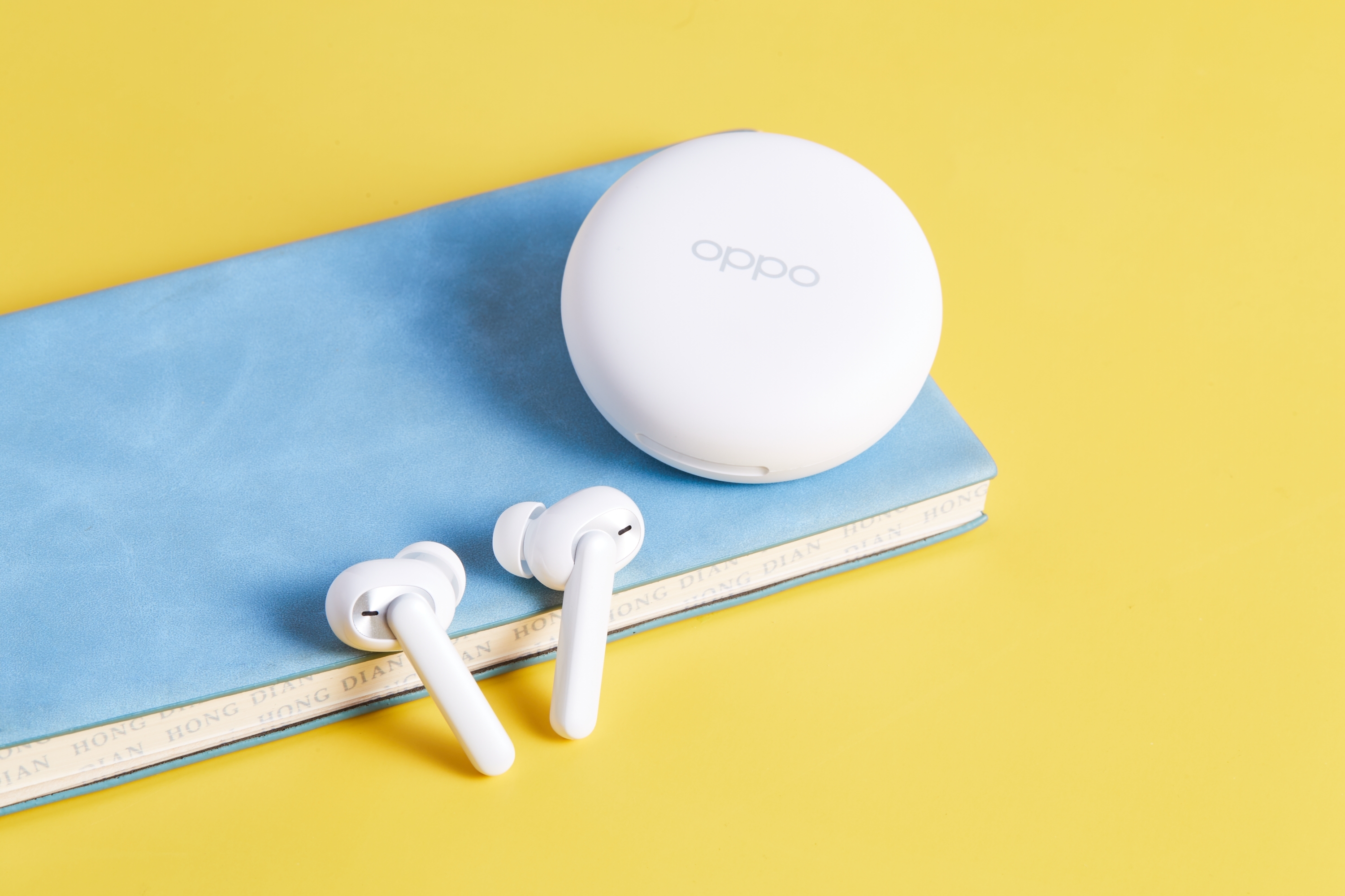 近日oppo发布了一款tws真无线蓝牙耳机oppo enco w31,时尚动感的设计