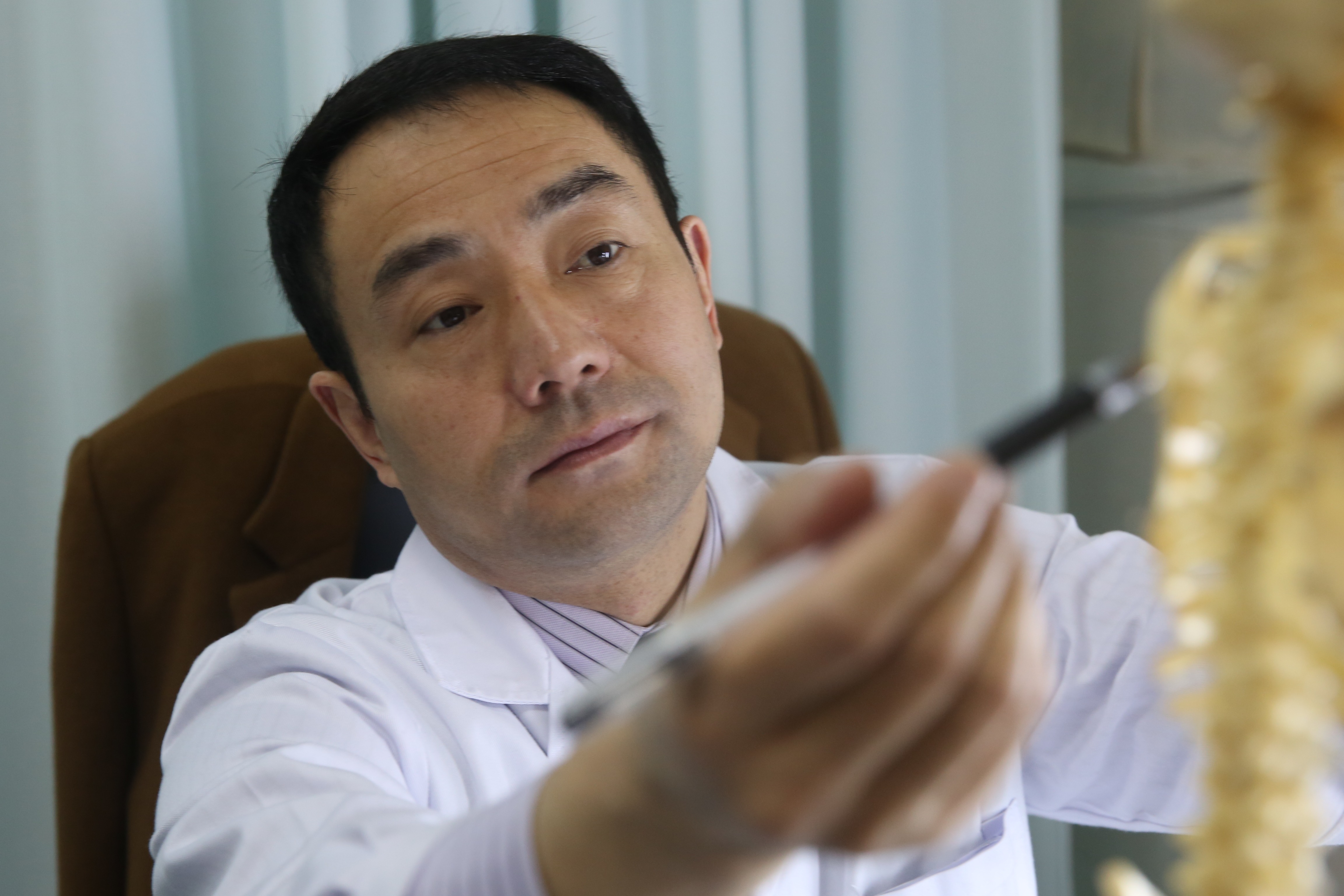 杜鹏简介北京杜鹏讲述风湿类风湿患者不能盲目用药