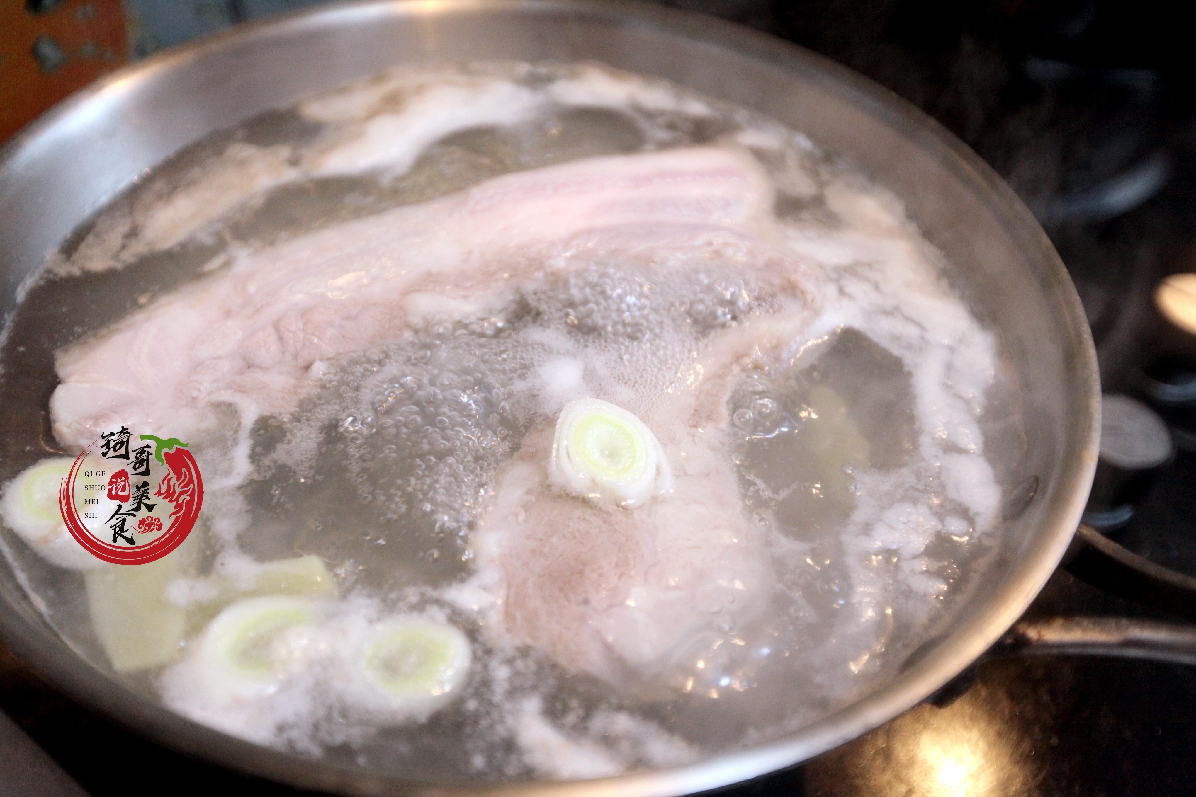 煮肉、肉焯水、肉飞水、肉去血水，等等的时候，冷水下锅还是沸水下锅？你亲测有区别吗？ - 知乎