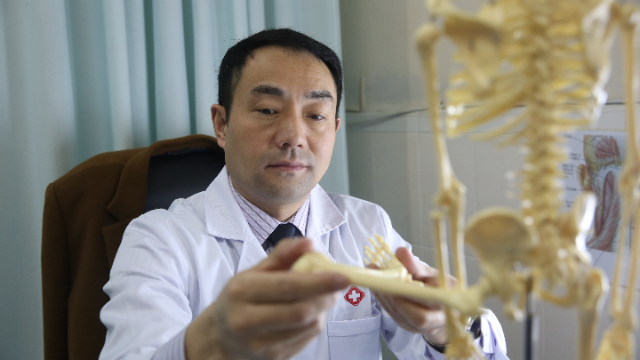 中医杜鹏简介杜鹏院长讲风湿类患者的短期治疗与长期调养