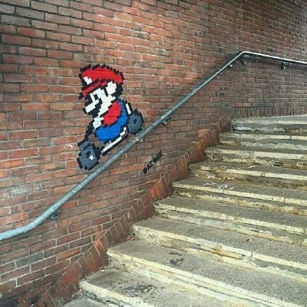 他的街头涂鸦,脑洞开到炸裂,却温暖了整个城市__凤凰网