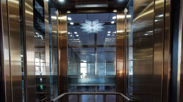 教你怎么选择电梯的内部装潢