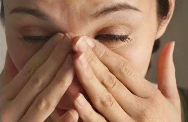 眼干眼涩眼疲劳小心患上干眼症3类人要提前预防