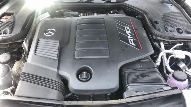 E53 4MATIC+现身说法，AMG声浪威力堪比螺旋桨飞机