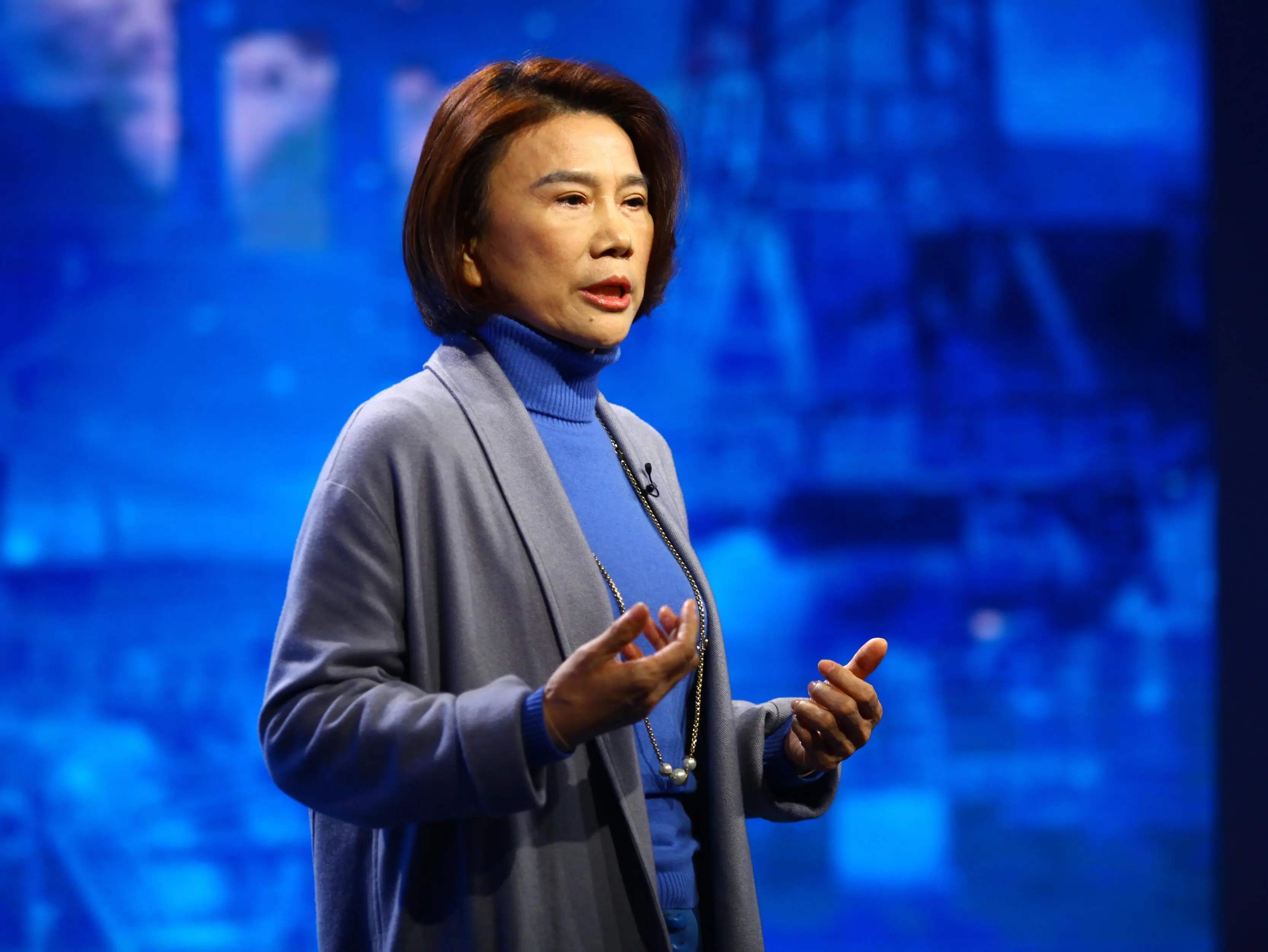 举报奥克斯成功上瘾!董明珠打算监督全行业