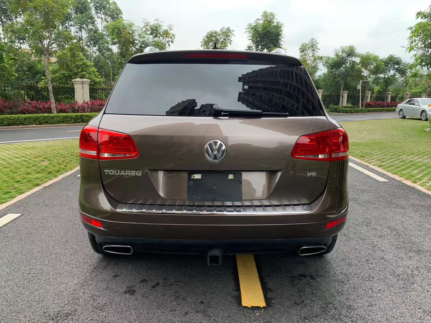 实拍17款途锐仅售18万!霸气外露,是送给老丈人过寿的绝佳礼品!