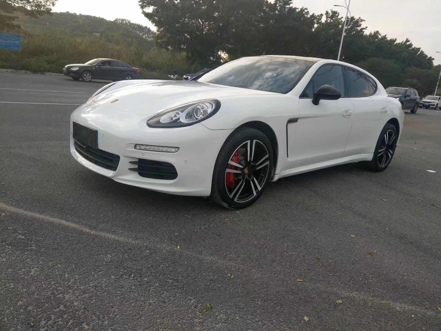 实拍18万入手13款帕拉梅拉,外观优雅,堪称世上最美轿跑__凤凰网