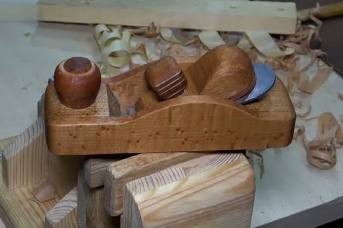 自制木工最常用的迷你刨子,体积小巧却很好用!