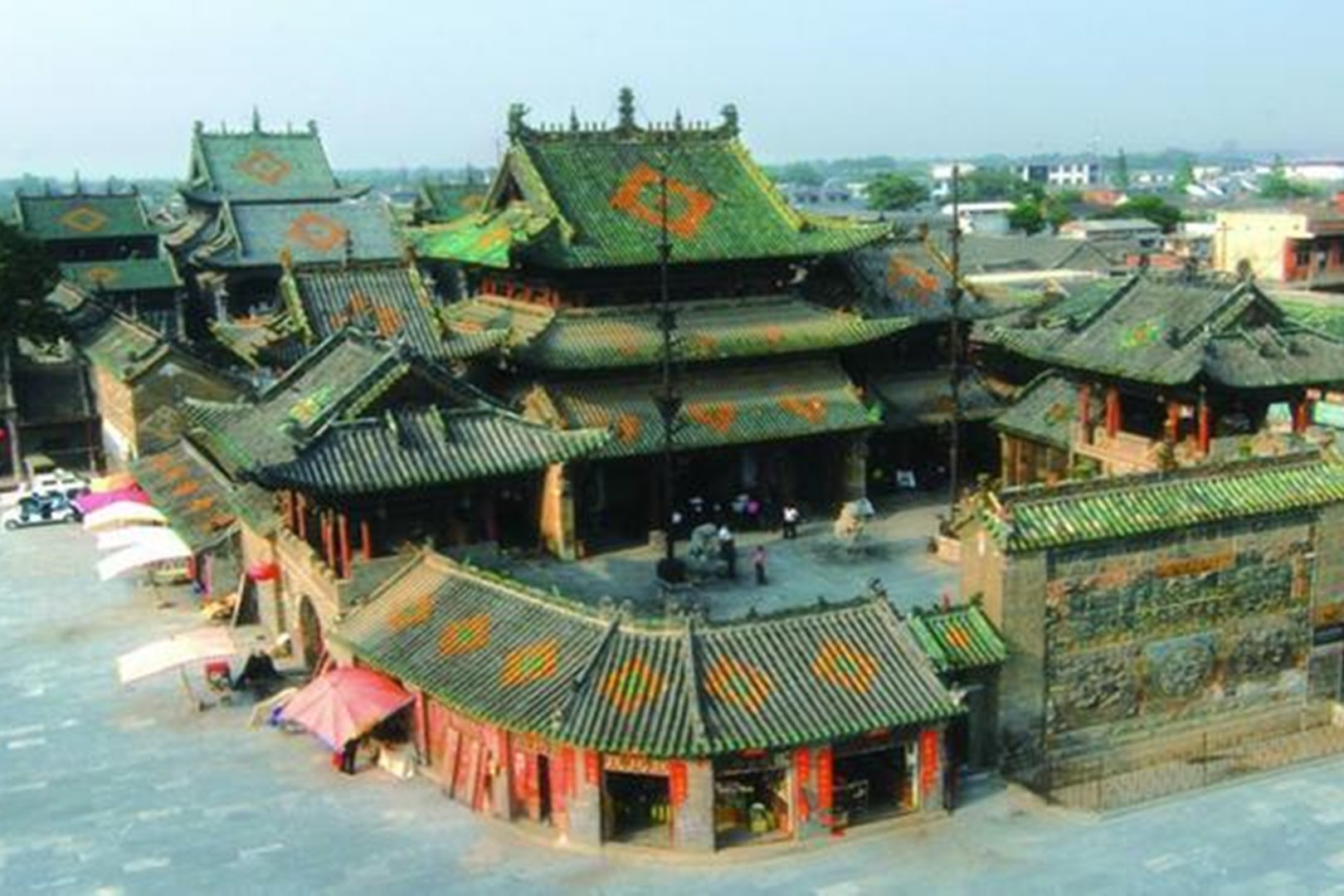 民间自发形成的一种组织，组织不大，但却对国家的影响很大