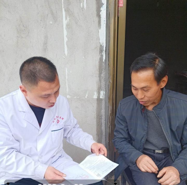 武隆区白云乡：家庭医生签约上门服务，健康扶贫惠民心__凤凰网