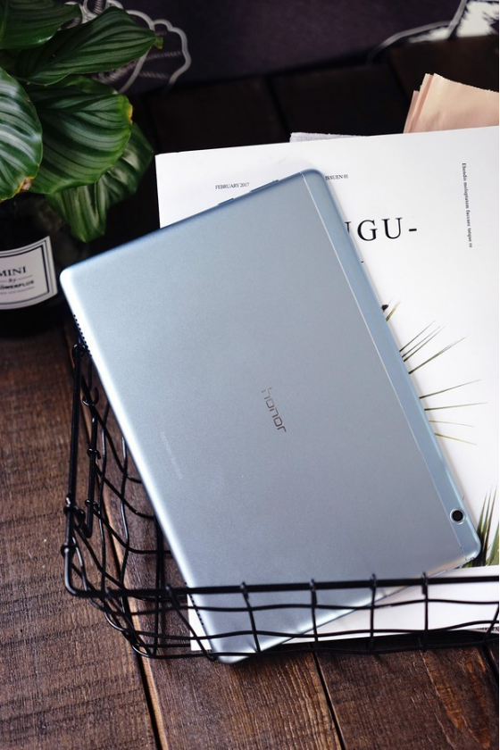 honor再次使乾元牌平板电脑成为最终版,并发布了honor tablet 5-8英寸