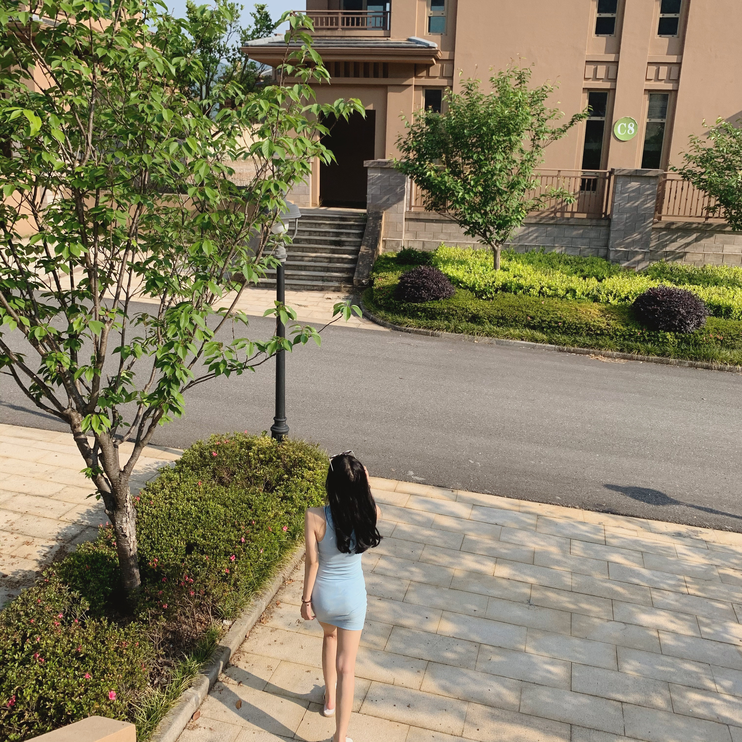 美女网红yura67五一最新自拍,身材太完美,大长腿惹人注目__凤凰网