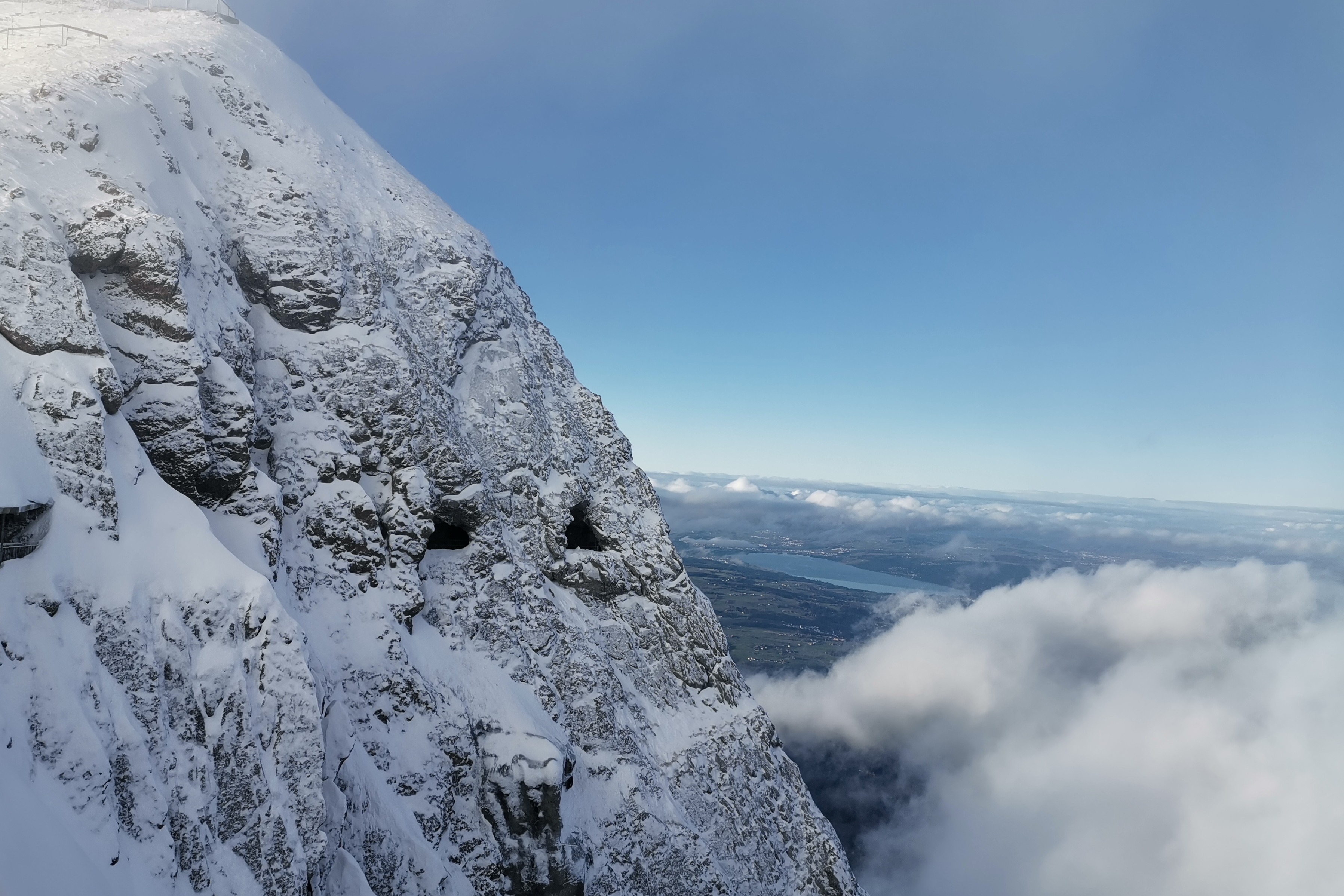 阿爾卑斯山脈瑞士境內皮拉圖斯雪山雪山頂端4