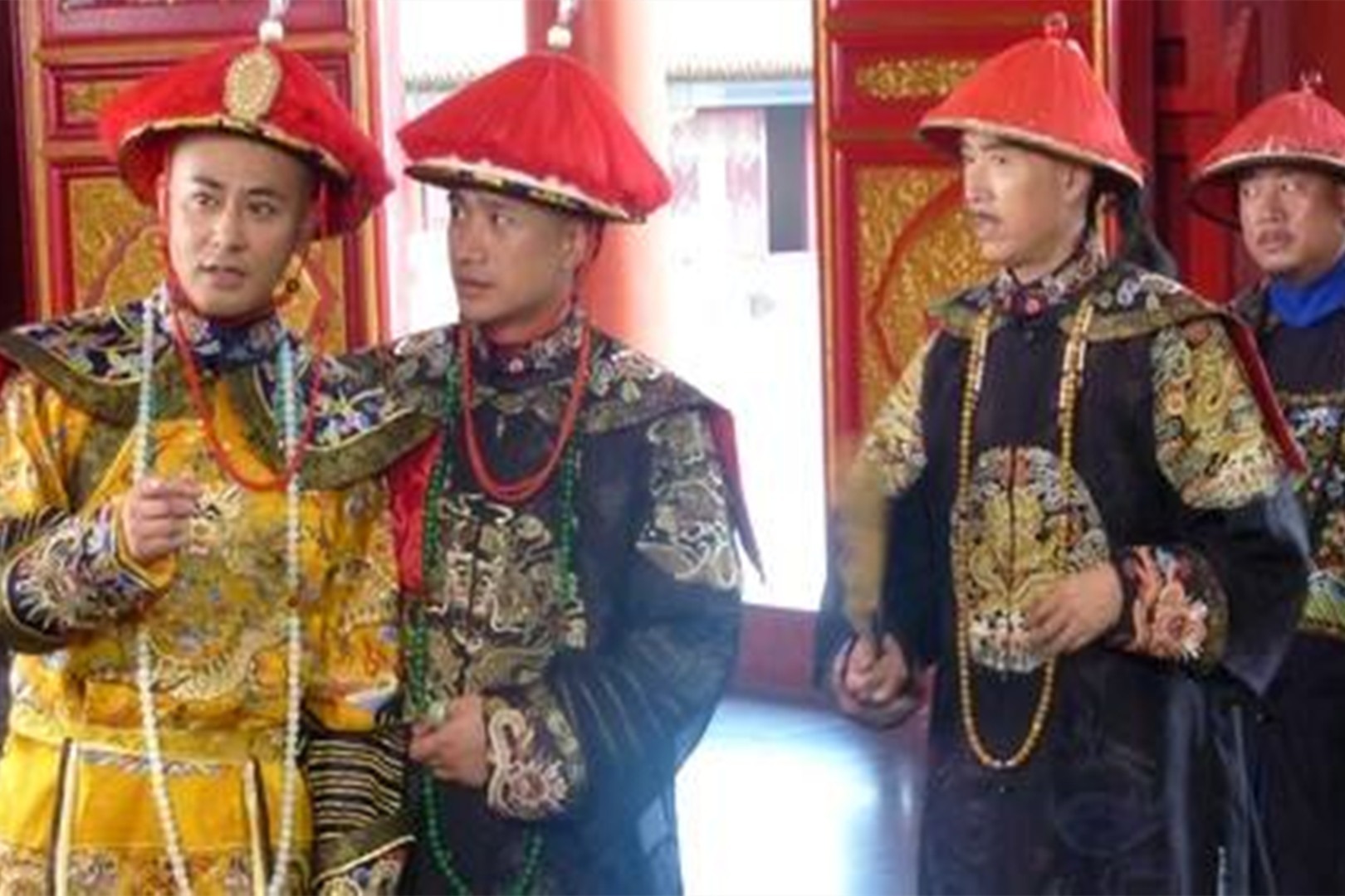 康熙一生最宠爱的皇子，临死前还交代雍正：一定要好好对待他_凤凰网视频_凤凰网