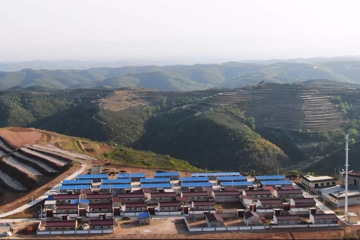 决胜脱贫:白杨沟村,出发!_凤凰网视频_凤凰网