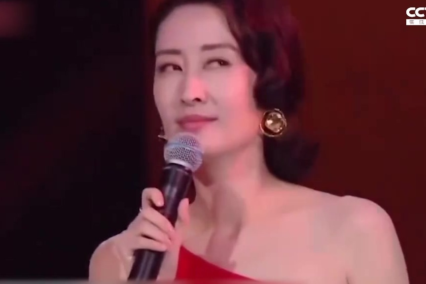 刘敏涛独创女团舞口诀：抽筋捋头发爱谁是谁