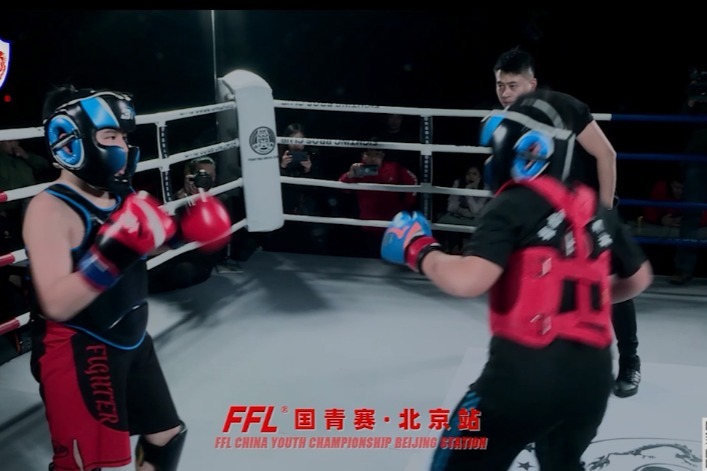 崛起敢战,中国少年:FFL国青赛北京站-李中翰VS韩东星！