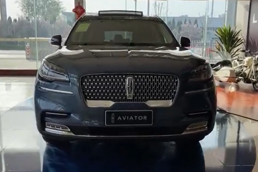 60万的林肯飞行家能开出不输bba的百万豪车气场