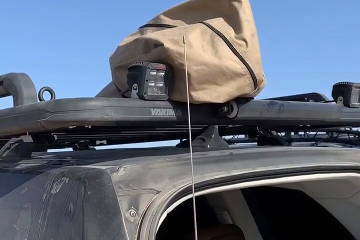 来看看乌鲁木齐的哈弗H9车主介绍他的超实用改装。发现行李架超赞