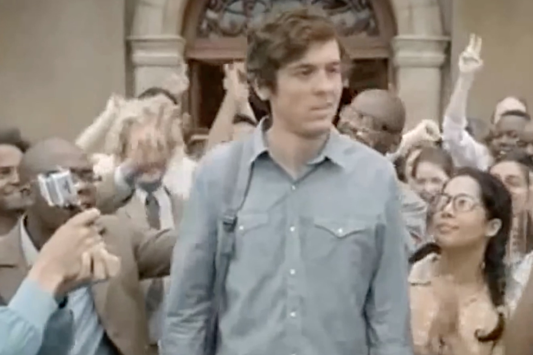 大众POLO广告：开这样的车，你随时可能改变整个世界