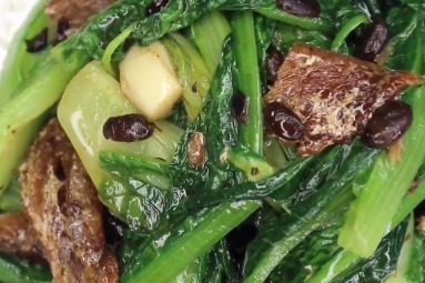 酒店版“豆豉鲮鱼炒油麦菜”，脆爽太好吃！
