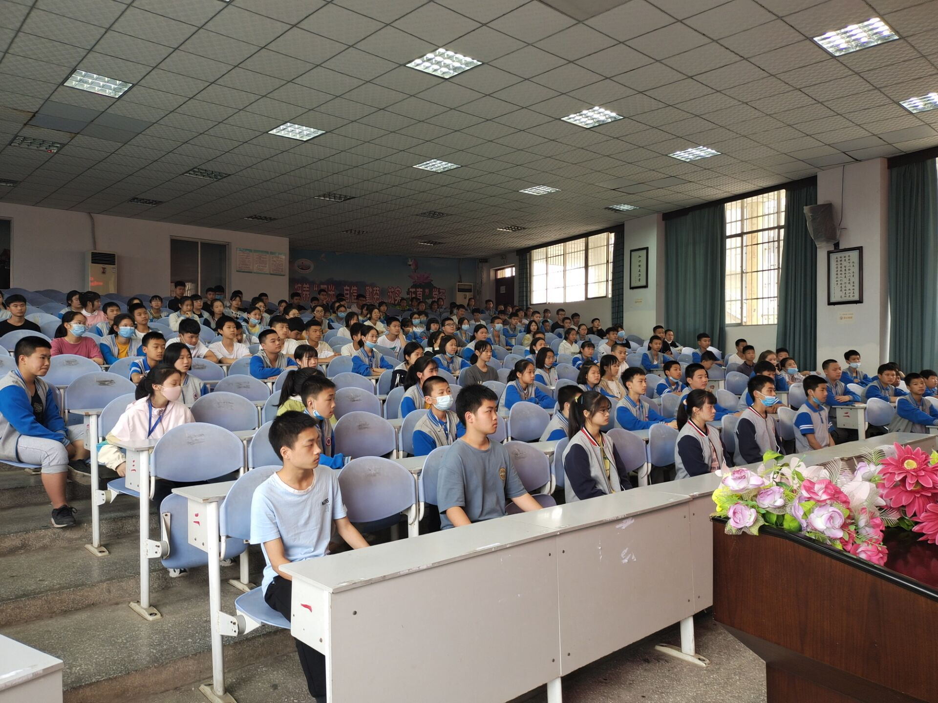 泸县九中学校图片图片