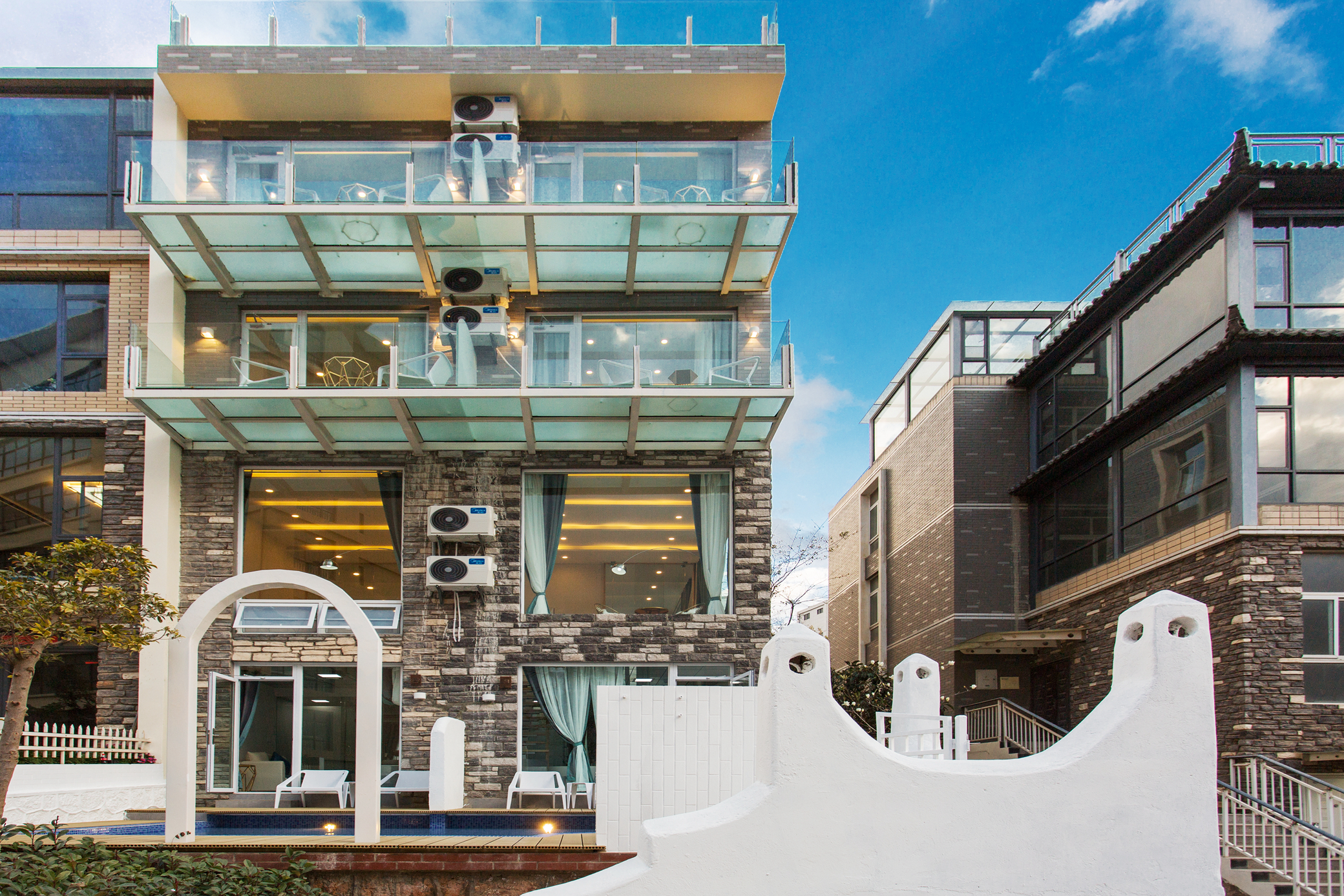 一个可以去一身疲惫又迫不及待想要融入大理的生活,蝴蝶海景度假别墅