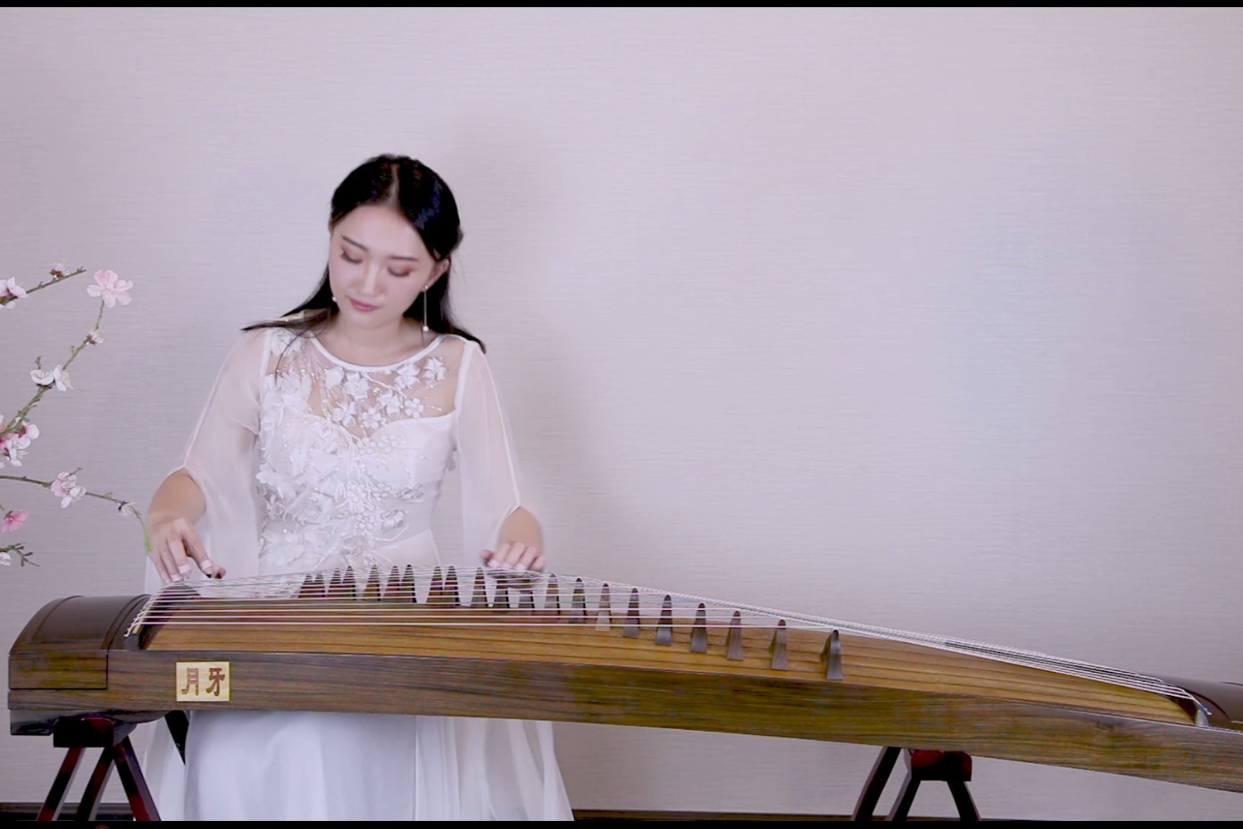 古筝气质女神弹奏周杰伦《红尘客栈》