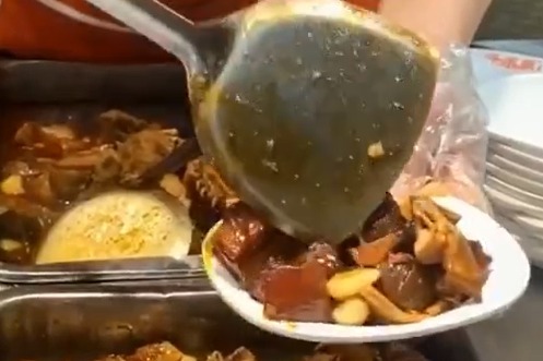 终究还是输给了食堂阿姨