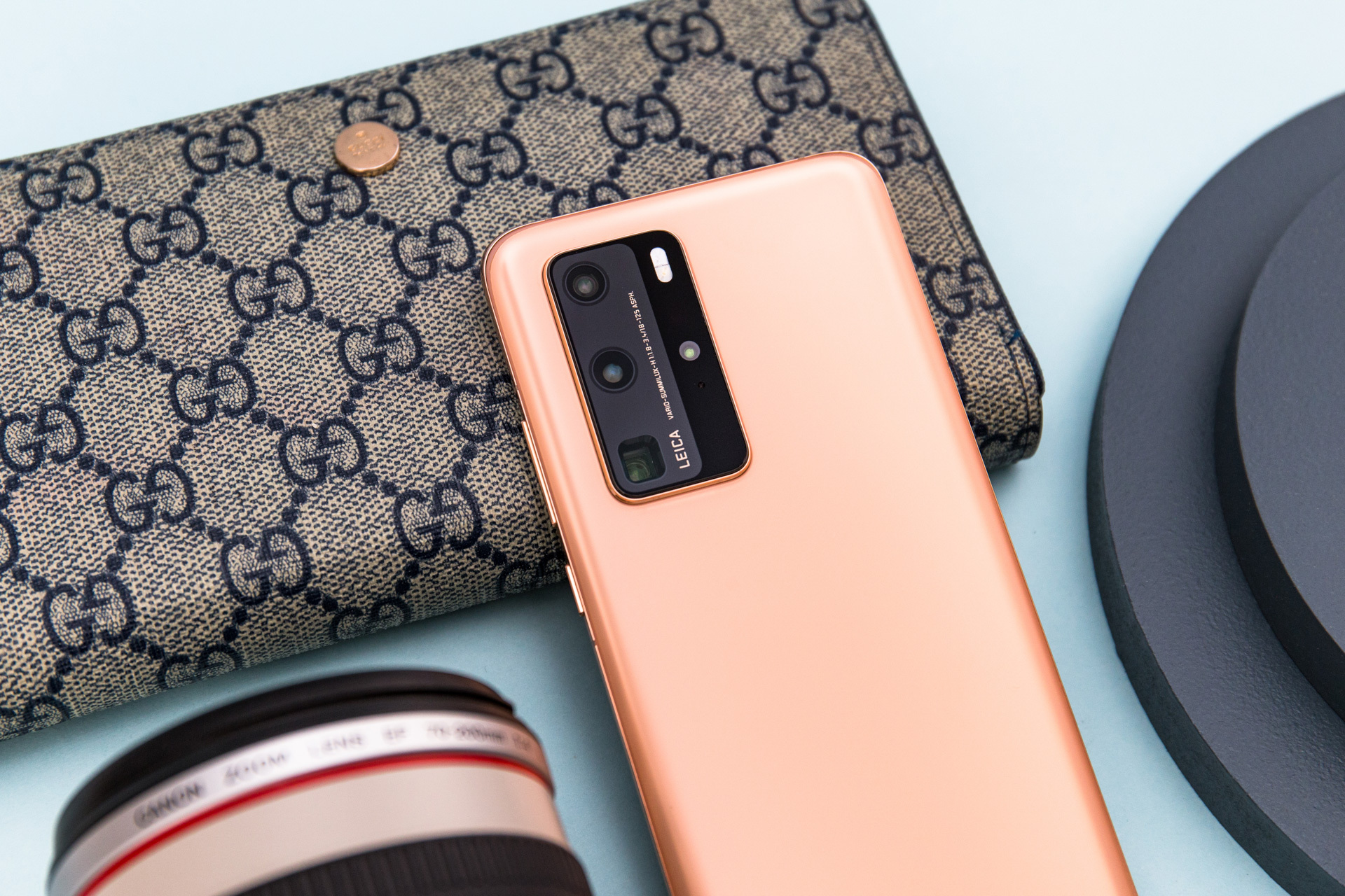 虽然华为p40 pro 已经上市,但这丝毫没有影响p40 pro的热度,出色的