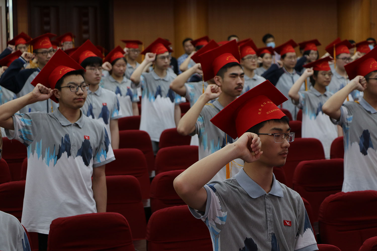 浙江省柯桥中学校长杨军:感恩成长·筑梦青春