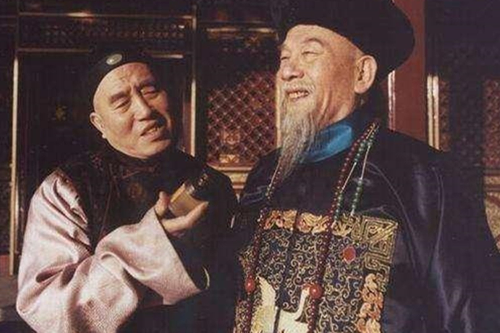 晚清赫赫有名的“中堂大人”，到底是“卖国贼”还是“爱国者”？