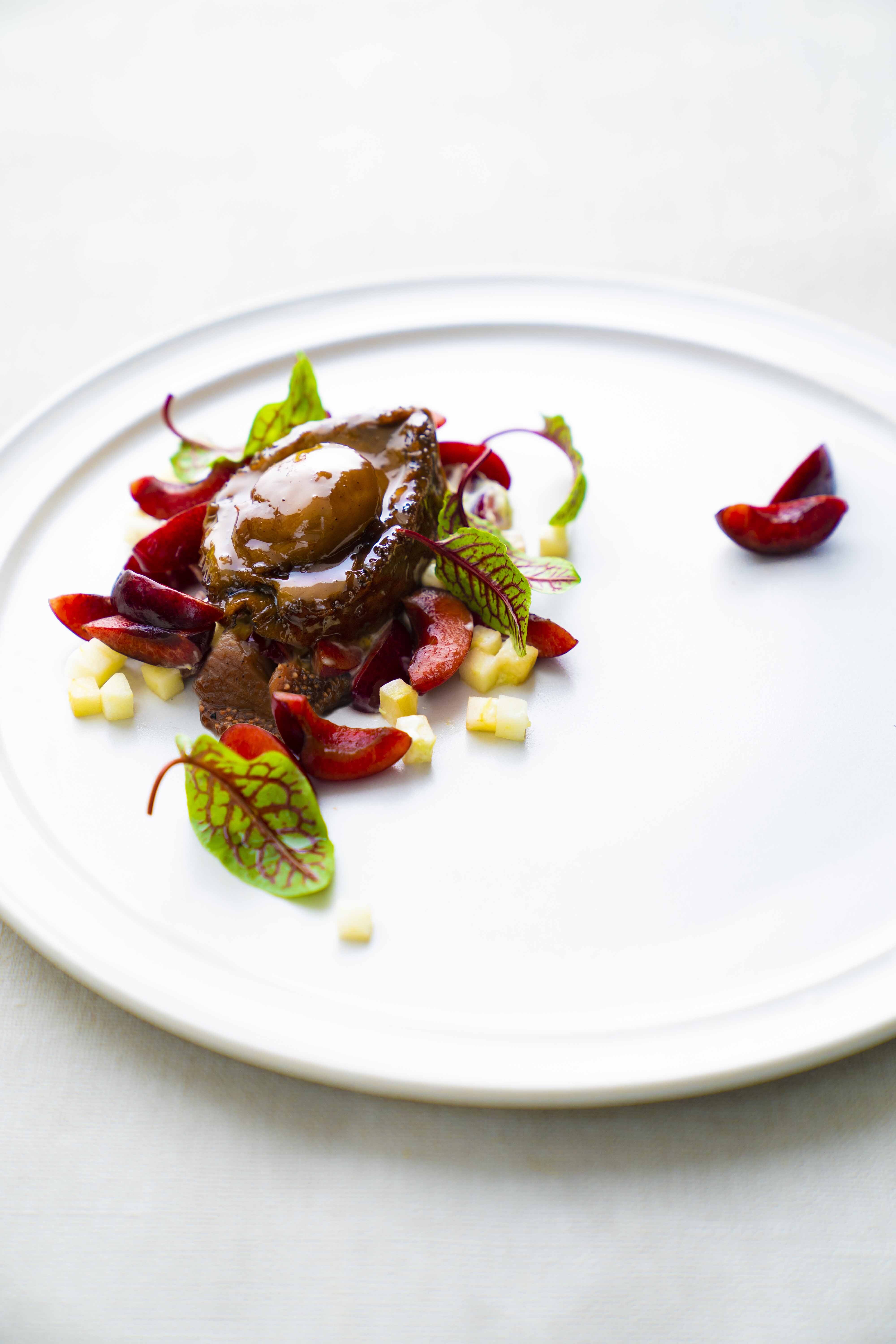 黑松露烧鲜鲍鱼用啥做配菜呢