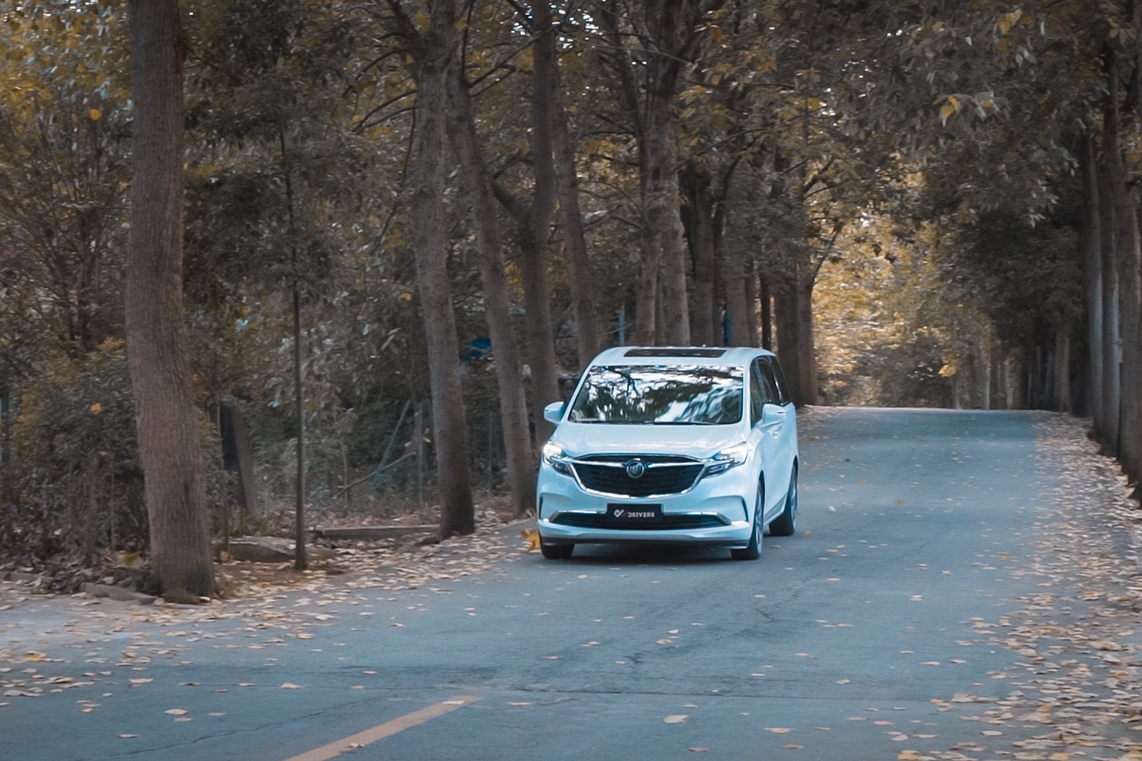 【别克GL8 ES 陆尊版】豪华大气的MPV