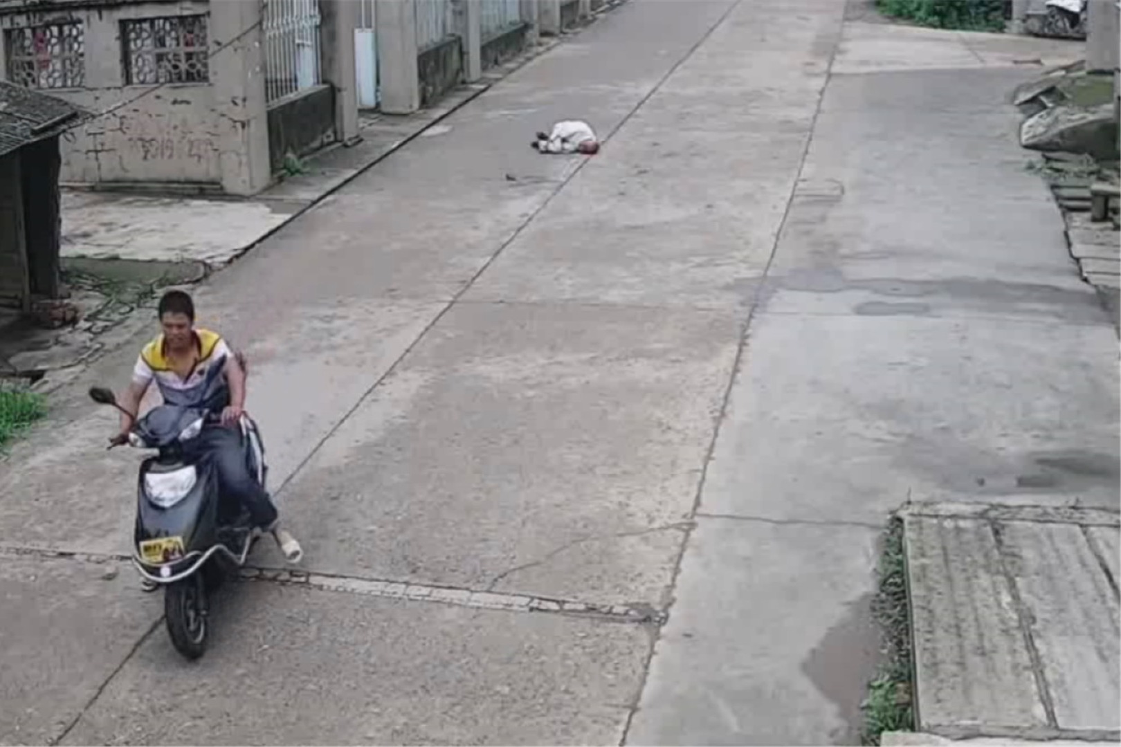 独居老人在家摔倒怎么办？“五件套”织牢居家养老“安全网”-上海市虹口区人民政府